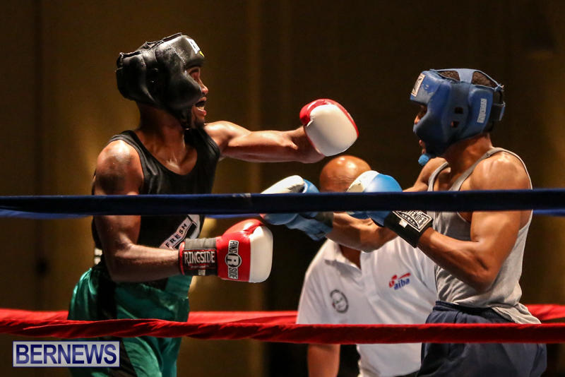 Tyler Christopher vs Kaya Simmons Boxing Bermuda, November 7 2015 (10)
