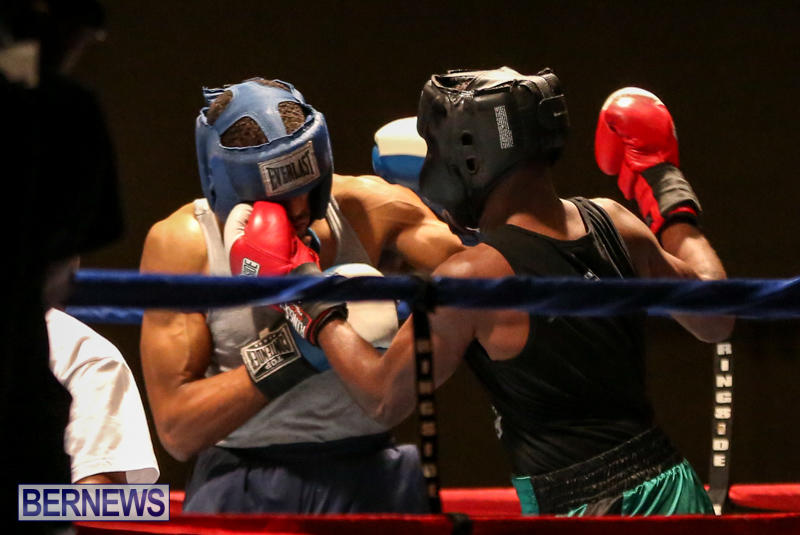 Tyler Christopher vs Kaya Simmons Boxing Bermuda, November 7 2015 (6)
