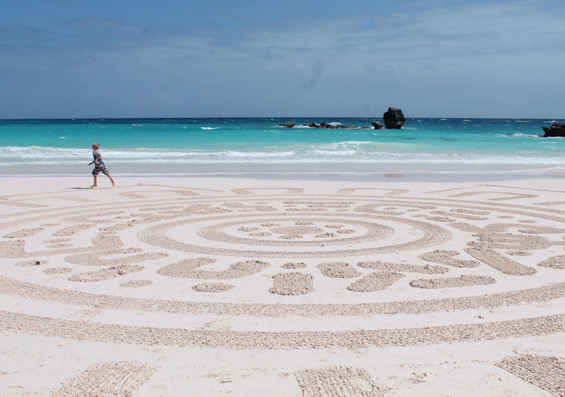 Bermuda Beach Art Dec 27 2015 (1)