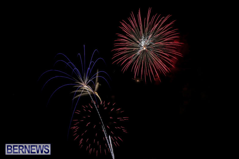 Fireworks-At-Boat-Parade-Bermuda-December-12-2015-2