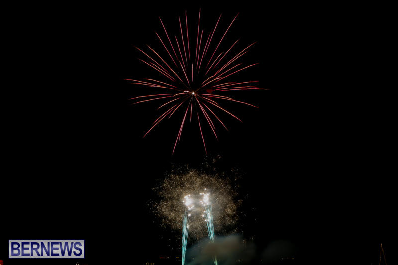 Fireworks-At-Boat-Parade-Bermuda-December-12-2015-5
