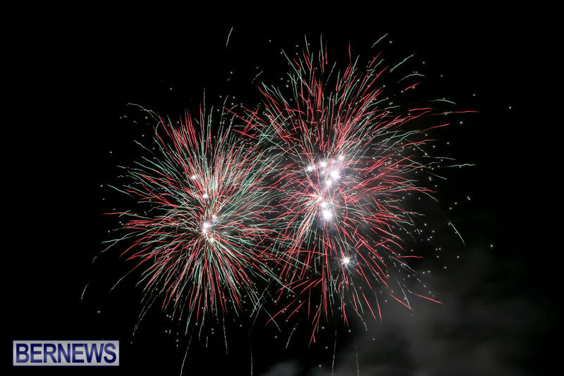 Fireworks-At-Christmas-Boat-Parade-Bermuda-December-12-2015-1