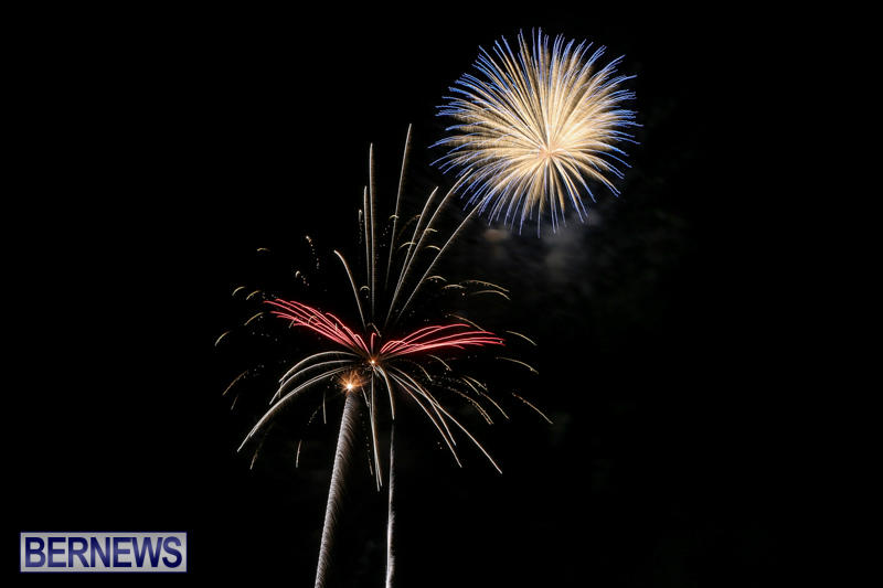 Fireworks-At-Christmas-Boat-Parade-Bermuda-December-12-2015-10