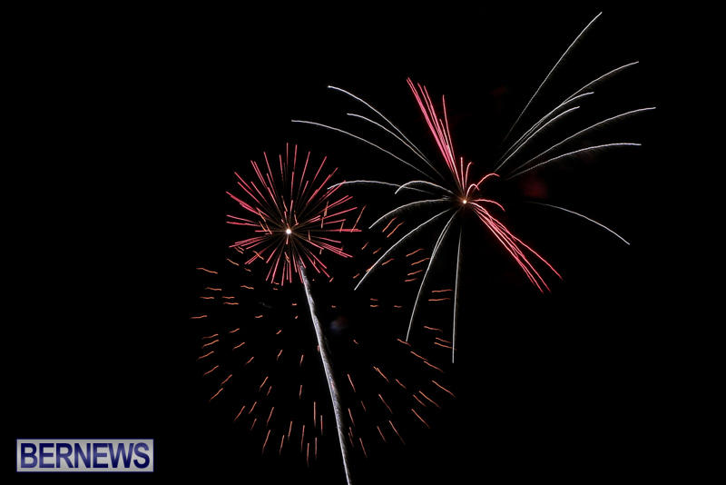 Fireworks-At-Christmas-Boat-Parade-Bermuda-December-12-2015-12