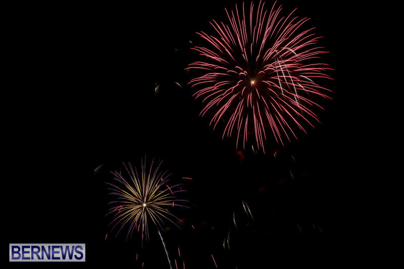 Fireworks-At-Christmas-Boat-Parade-Bermuda-December-12-2015-14
