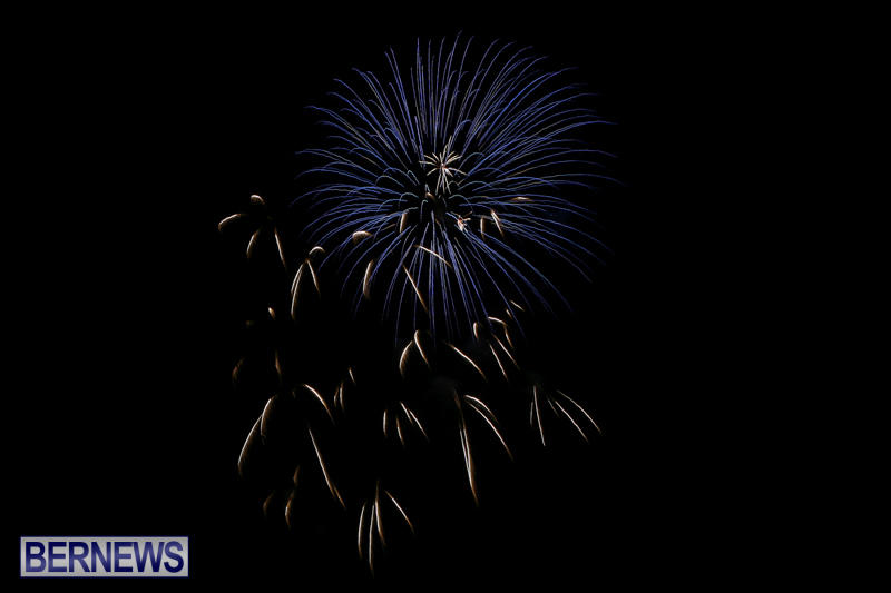 Fireworks-At-Christmas-Boat-Parade-Bermuda-December-12-2015-16