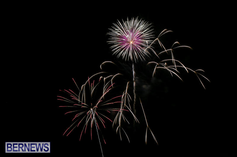 Fireworks-At-Christmas-Boat-Parade-Bermuda-December-12-2015-17