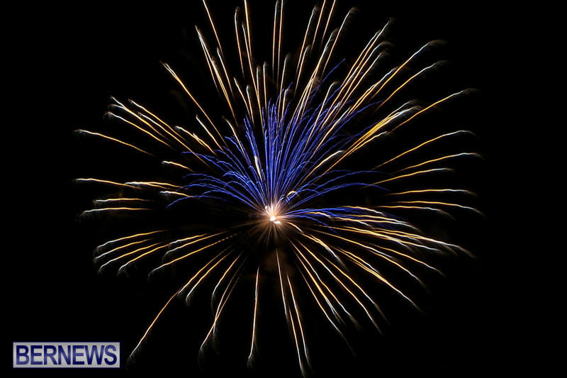 Fireworks-At-Christmas-Boat-Parade-Bermuda-December-12-2015-24