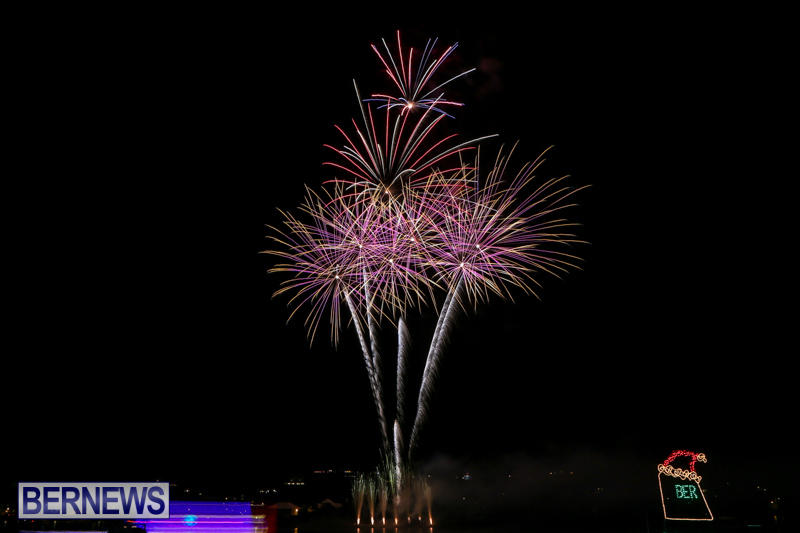 Fireworks-At-Christmas-Boat-Parade-Bermuda-December-12-2015-26