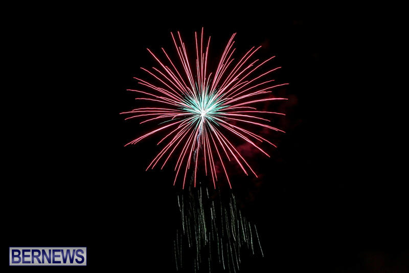 Fireworks-At-Christmas-Boat-Parade-Bermuda-December-12-2015-4