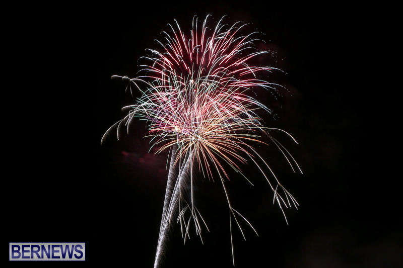 Fireworks-At-Christmas-Boat-Parade-Bermuda-December-12-2015-43