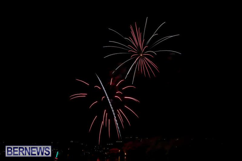 Fireworks-At-Christmas-Boat-Parade-Bermuda-December-12-2015-7