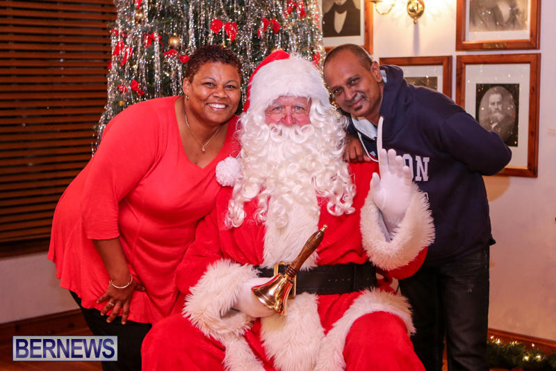 Santa-Claus-In-St-Georges-Bermuda-December-5-2015-57