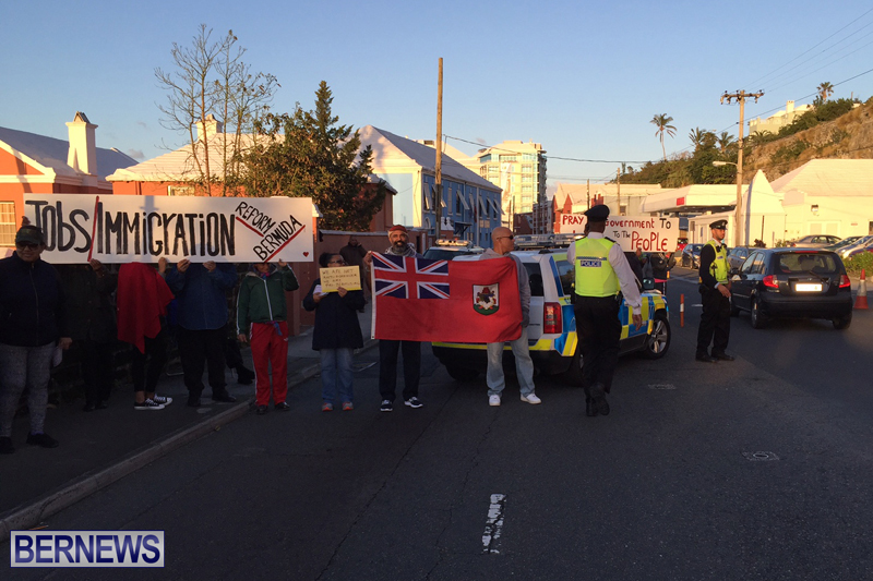 Protesters-On-East-Broadway-Bermuda-Mar-1-2016-11
