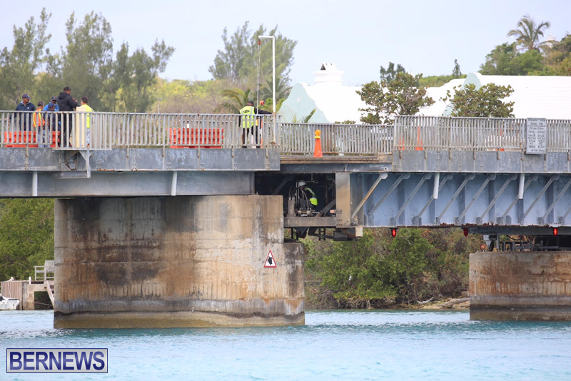 swing-bridge-testing-march-2016-bermuda-18