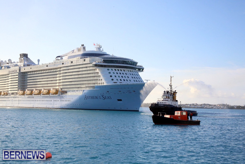 Anthem-of-Seas-cruise-ship-in-Bermuda-April-2016-1