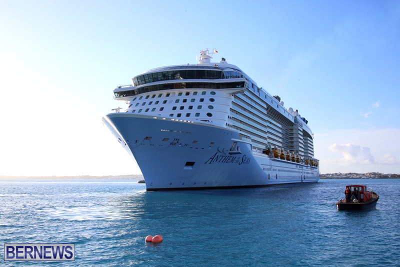 Anthem-of-Seas-cruise-ship-in-Bermuda-April-2016-8