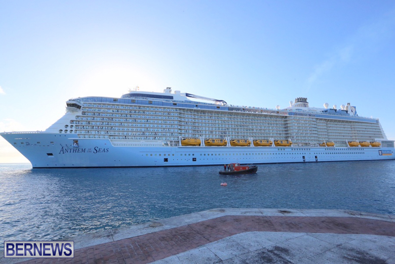 Anthem-of-Seas-cruise-ship-in-Bermuda-April-2016-9