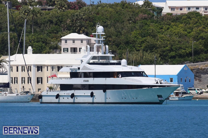 Kisses-super-yacht-At-Ordnance-Island-Bermuda-May-2-2016-3