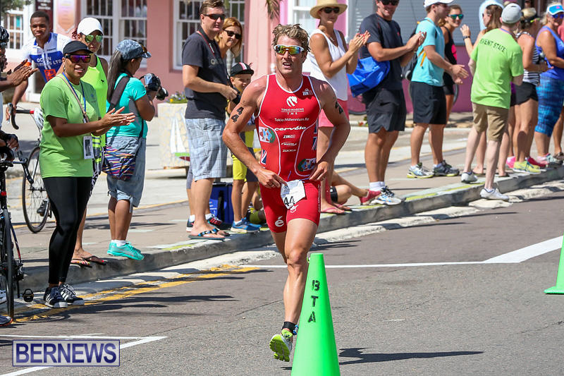 Tokio-Millennium-Re-Triathlon-Run-Bermuda-June-12-2016-2