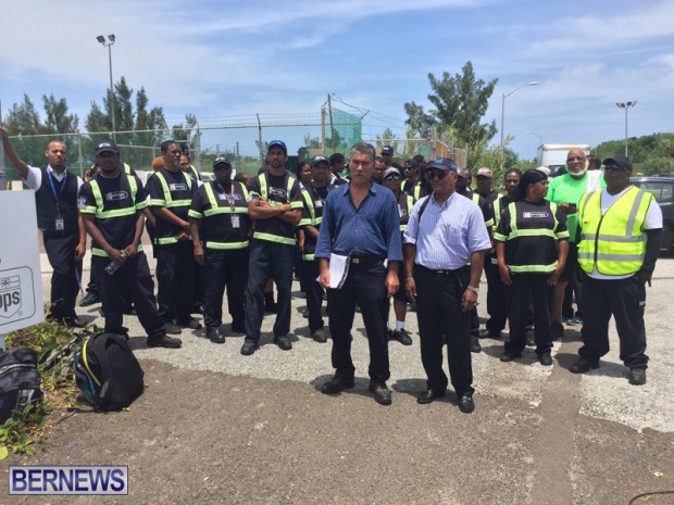 airport workers June 9 2016 (5)