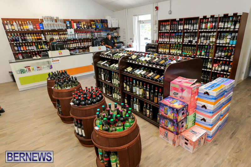 Haywards-Liquor-Store-Bermuda-July-9-2016-3