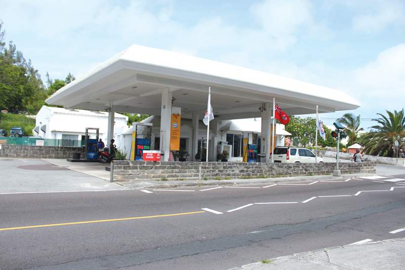 Local Esso Service Station Wins Regional Award - Bernews