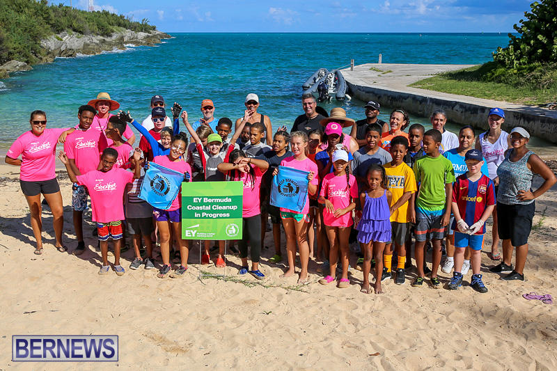 EY-Coastal-Clean-Up-Bermuda-September-17-2016-5