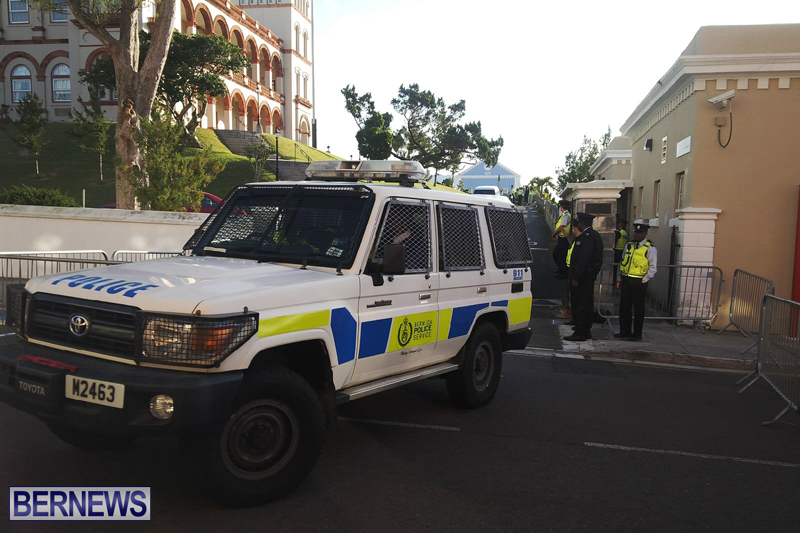 Police-at-House-Bermuda-February-3-2017-8