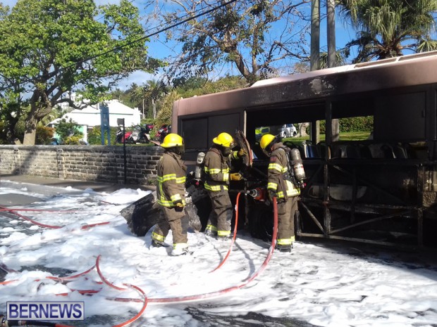 Bus Fire Bermuda March 7 2017 (4)