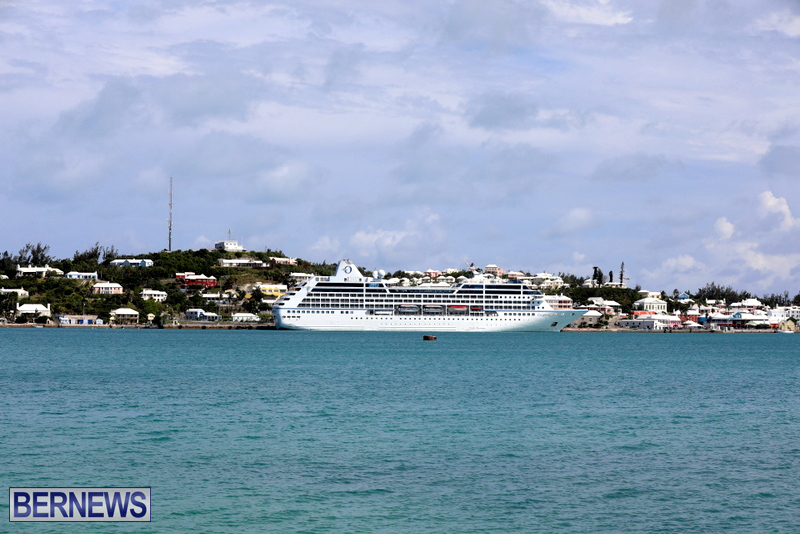 Passengers Ship Insignia Bermuda Aug 18 2017 (4)