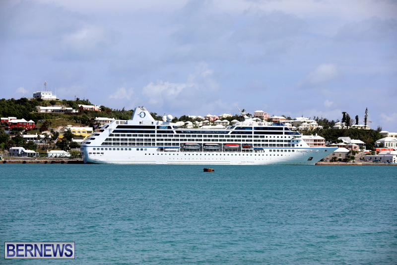 Passengers Ship Insignia Bermuda Aug 18 2017 (5)