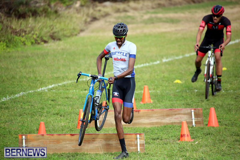 Bermuda-Cyclocross-Shelly-Bay-Field-Dec-3-2017-6