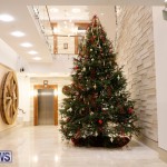 Hamilton Storefronts Christmas Decorations Lights Bermuda, December 22 2017-7604