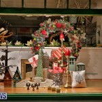 Hamilton Storefronts Christmas Decorations Lights Bermuda, December 22 2017-7789