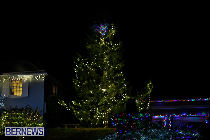 Jennings-Road-Christmas-Decorations-Lights-Bermuda-December-20-2017-6733