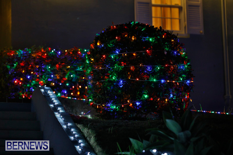 Jennings-Road-Christmas-Decorations-Lights-Bermuda-December-20-2017-6757