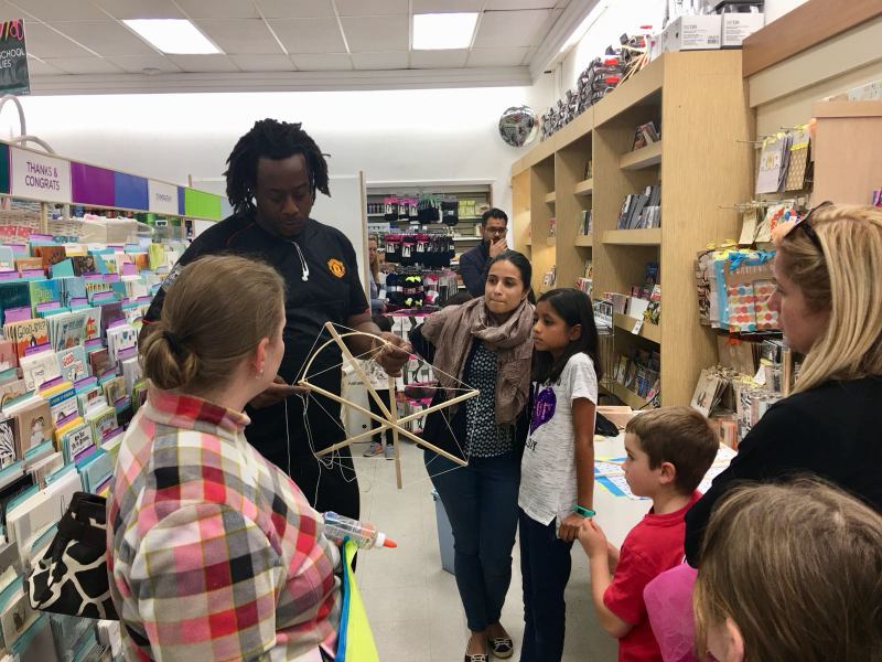 Phoenix Stores Kite Making Workshops Bermuda, March 25 2018 (10)