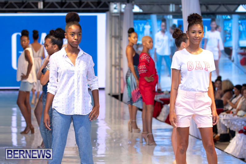 Bermuda-Fashion-Festival-Evolution-Retail-Show-July-8-2018-5553