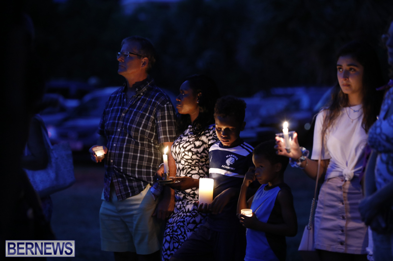 Candlelight Vigil Southampton Bermuda August 30 2018 (21)