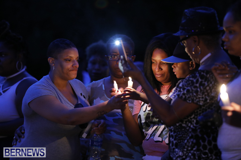 Candlelight Vigil Southampton Bermuda August 30 2018 (4)