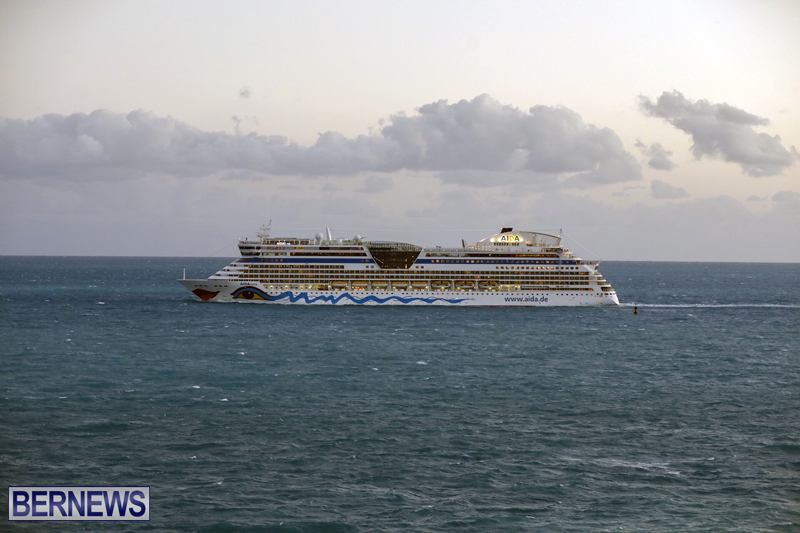 cruise ships arriving Bermuda Oct 31 2018 (14)