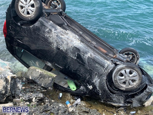 car overturned Bermuda Feb 25 2019 (3)