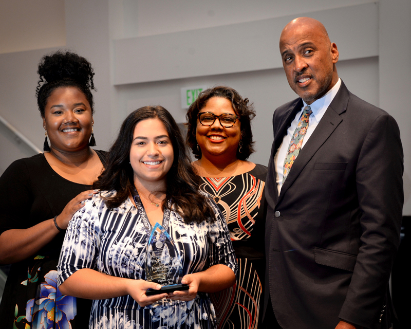 Outstanding-Teen-Award-Bermuda-April-2019-3
