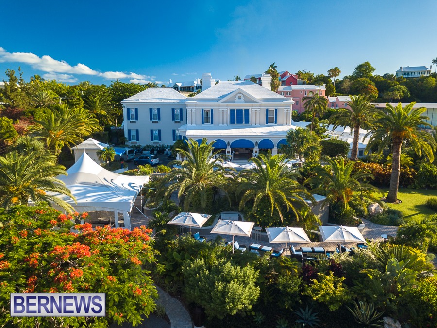 411 - The beautiful Rosedon hotel on a Bermuda summer morning.