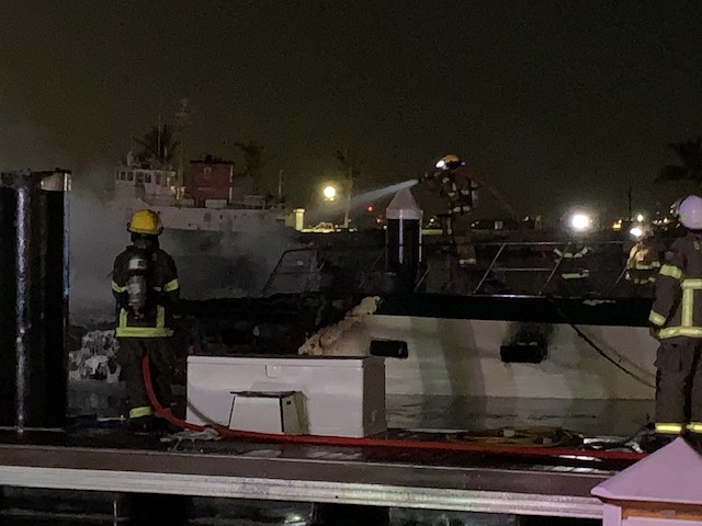 Boat Fire In Dockyard Bermuda Jan 2020 (5)