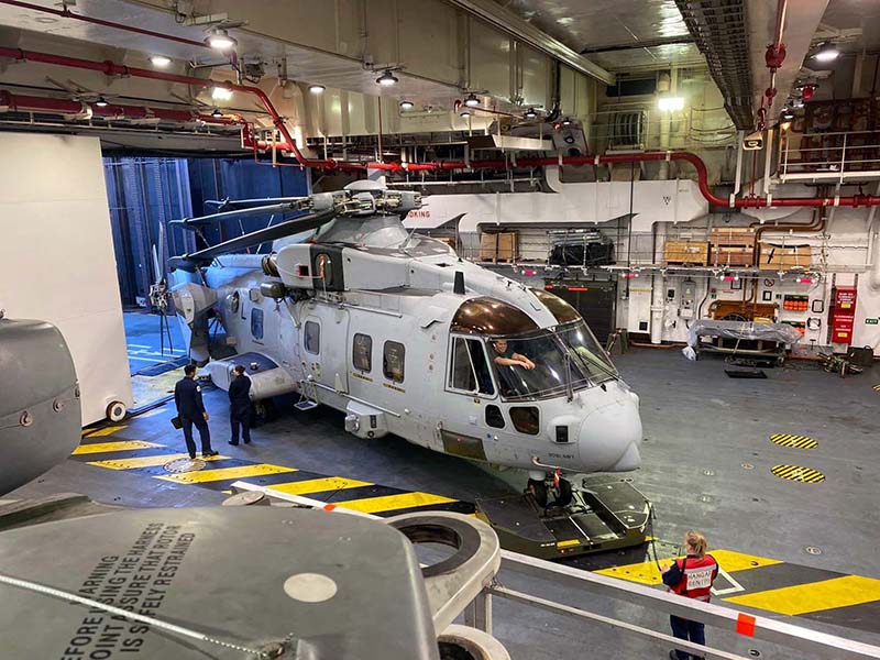 Wildcat and Commando Merlin helicopters carry out recce sorties over Bermuda