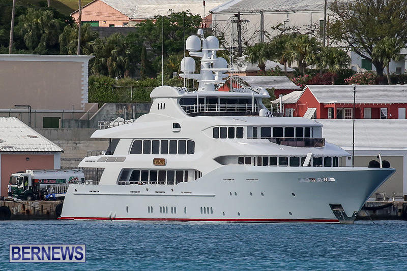 superyachts-in-bermuda-for-slider-17