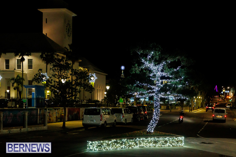 2021 Bermuda Island Christmas lights decorations images DF (35)