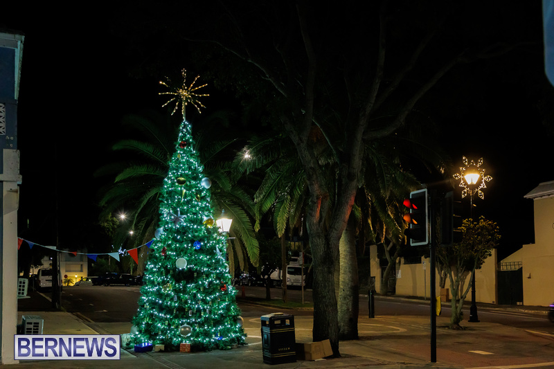 2021 Bermuda Island Christmas lights decorations images DF (46)
